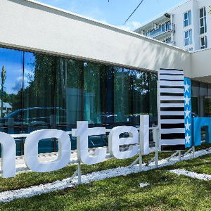 Hotel Becali Hotel cazare Venus