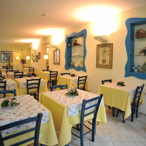Hotel Riviera Blu cazare Pisa