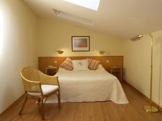 Hotel Sauce Room Example