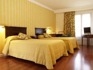 Hotel Sauce Room Example