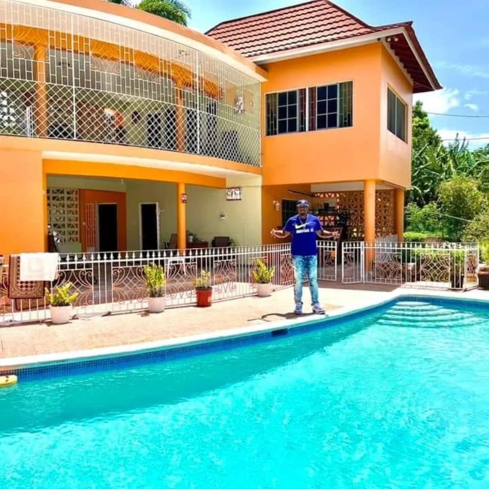 Hotel Holiday House Second Floor Ste