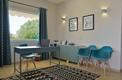 Joya Ofrynio Stylish Suites