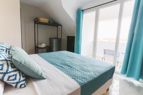 Joya Ofrynio Stylish Suites