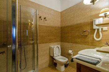2442928-panorama-exclusive-suites.jpg