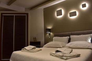 2442938-panorama-exclusive-suites.jpg