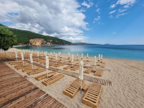 Hotel Enjoy Lichnos Bay Village, Camping, Hotel And Apartments