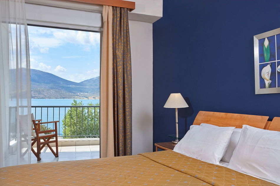 2455945-lucy-hotel-chalkida.jpg