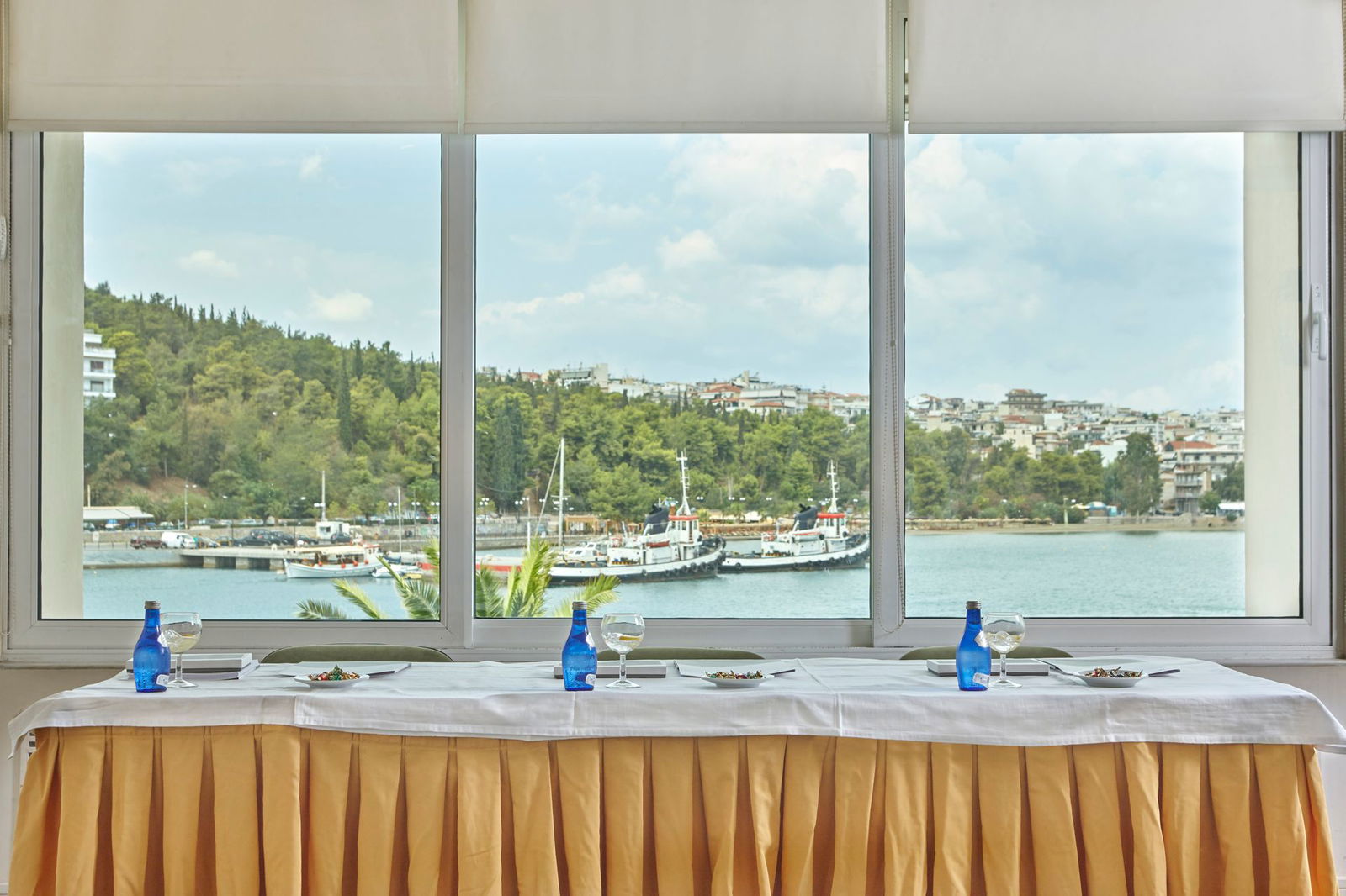 2455956-lucy-hotel-chalkida.jpg