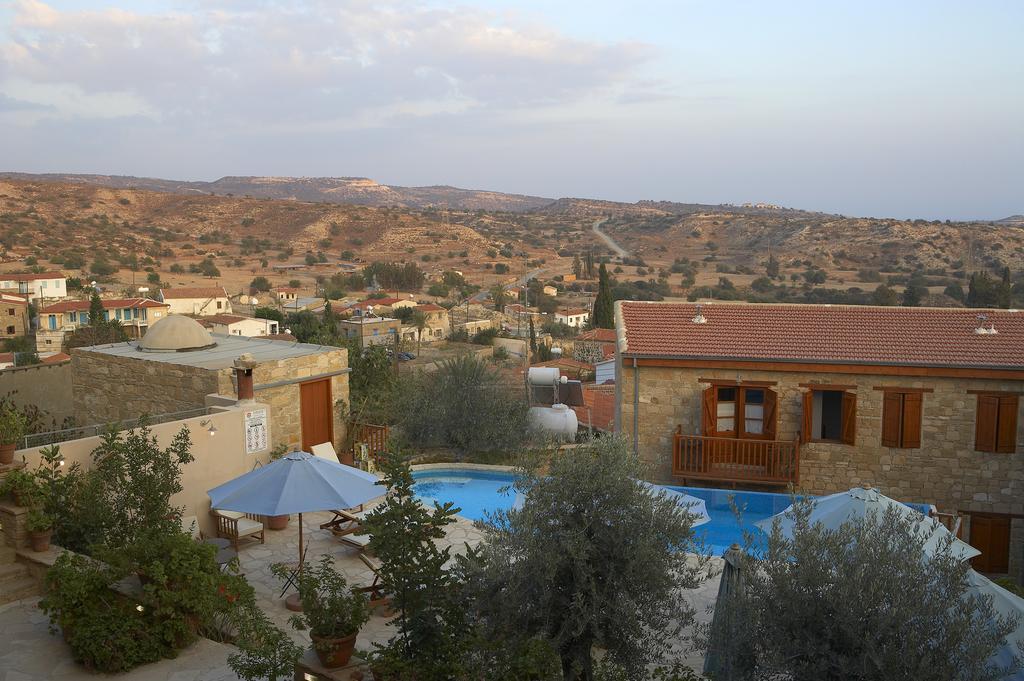 Hotel Eveleos Country House ( 36 Km From Larnaca )