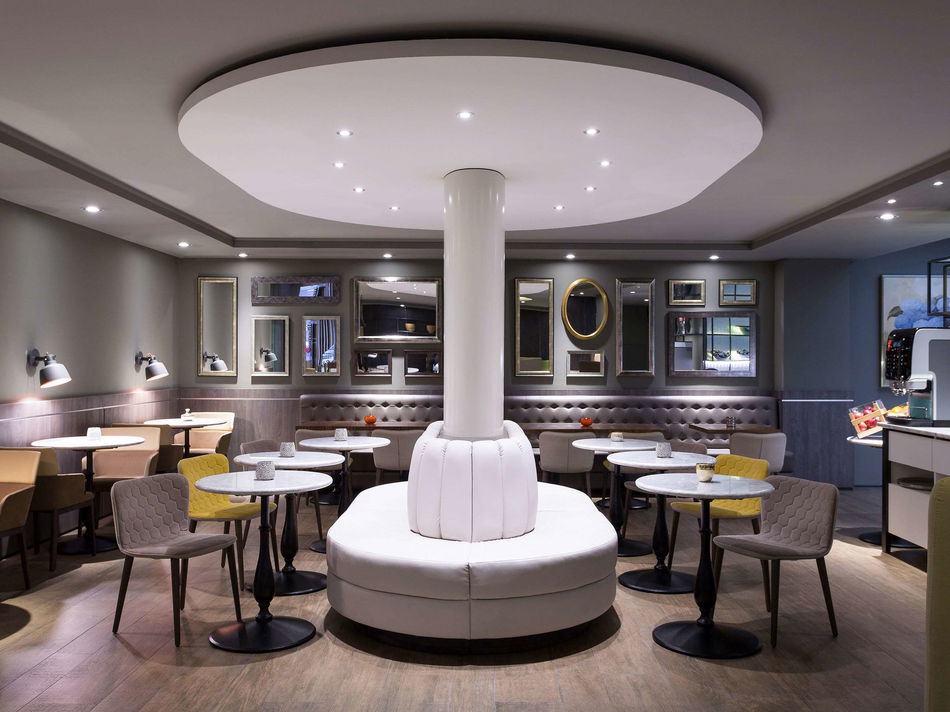 Mercure Madrid Centro Bar