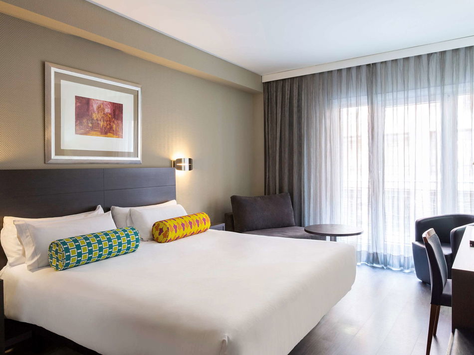 Mercure Madrid Centro Room Example