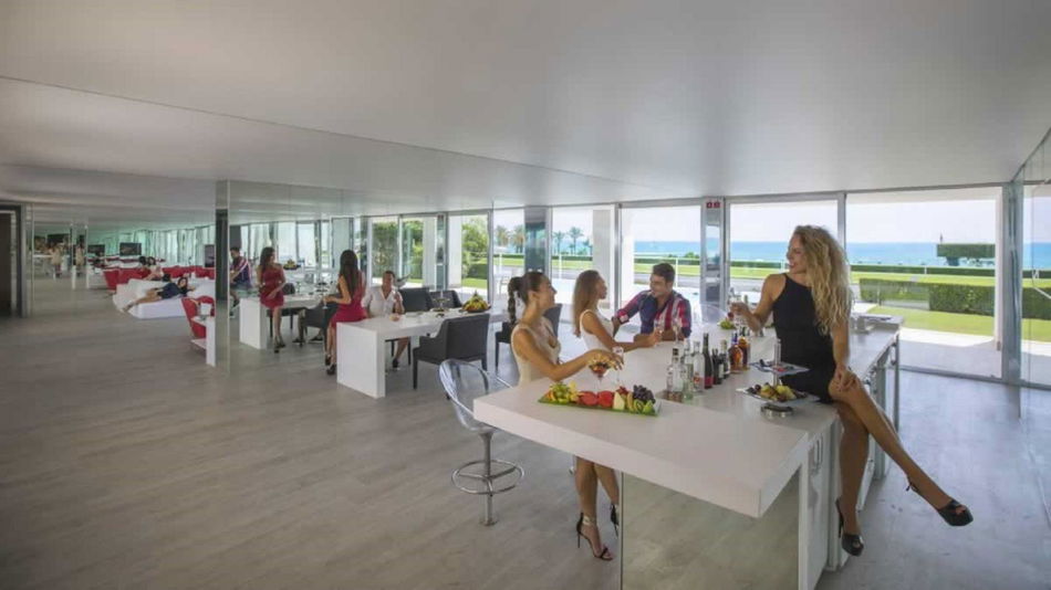 Adam & Eve Hotel Room Example