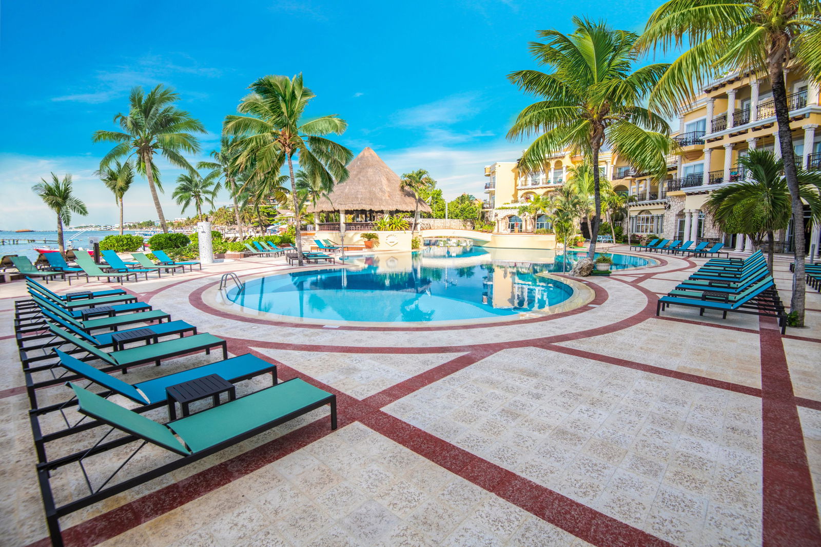 Wyndham Alltra Playa del Carmen Adults Only All Inclusive Outdoor Pool