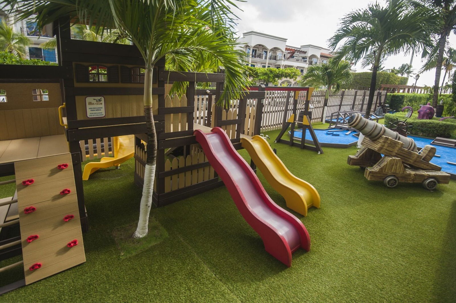 Wyndham Alltra Playa del Carmen Adults Only All Inclusive Sports and leisure