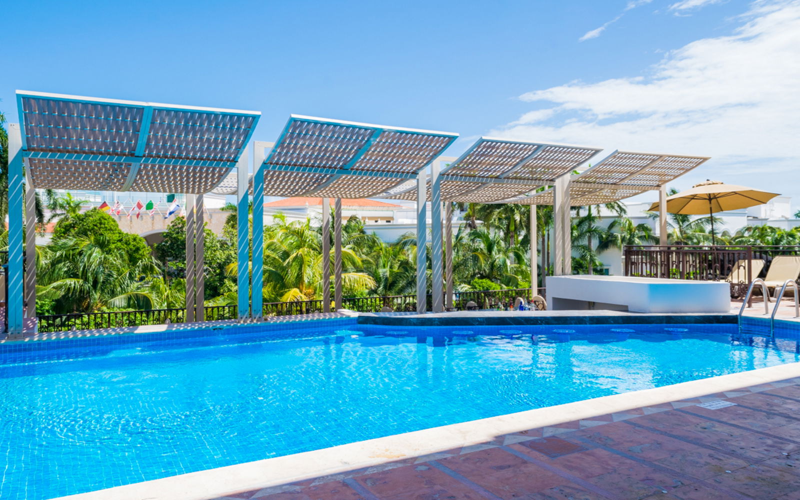 Wyndham_Alltra_PDC_Rooftop-Pool