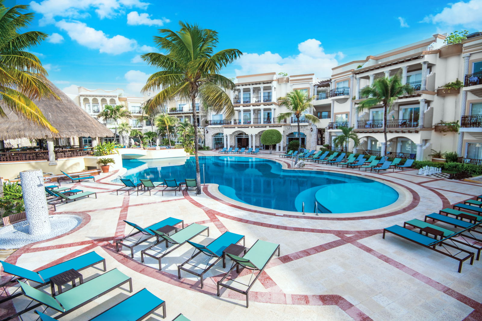 Wyndham-Alltra-Playa-del-Carmen-Main-Pool-2