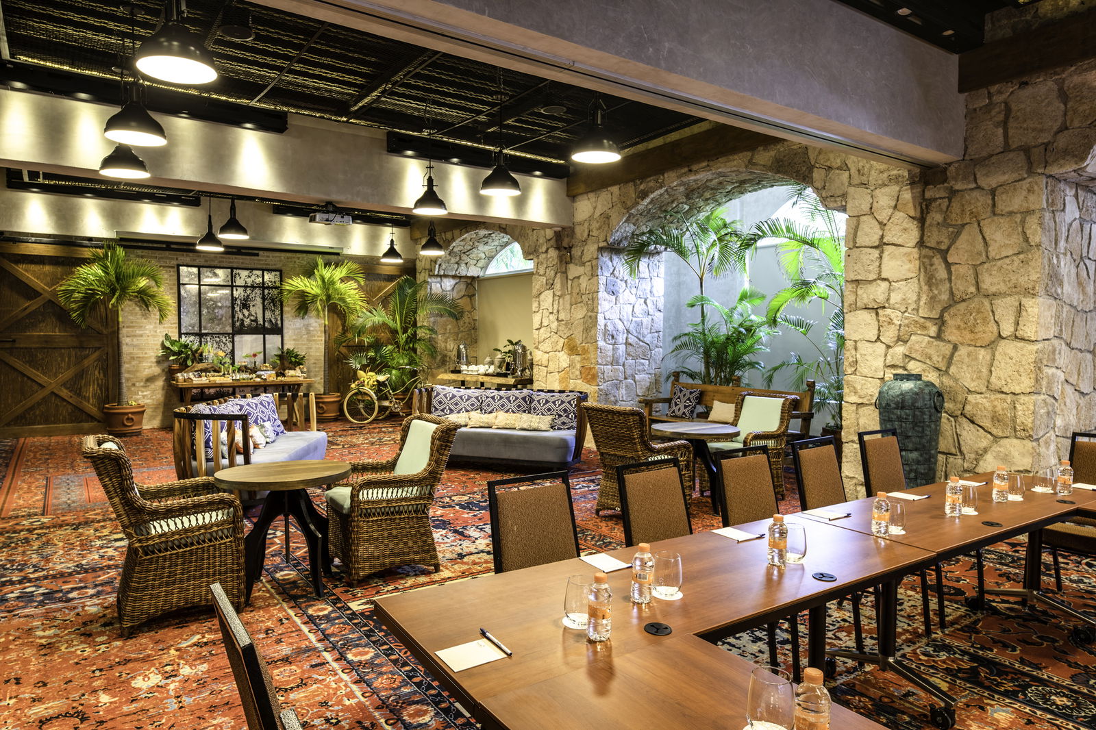 Wyndham-Alltra-Playa-Del-Carmen-U-Shape-Setup-3