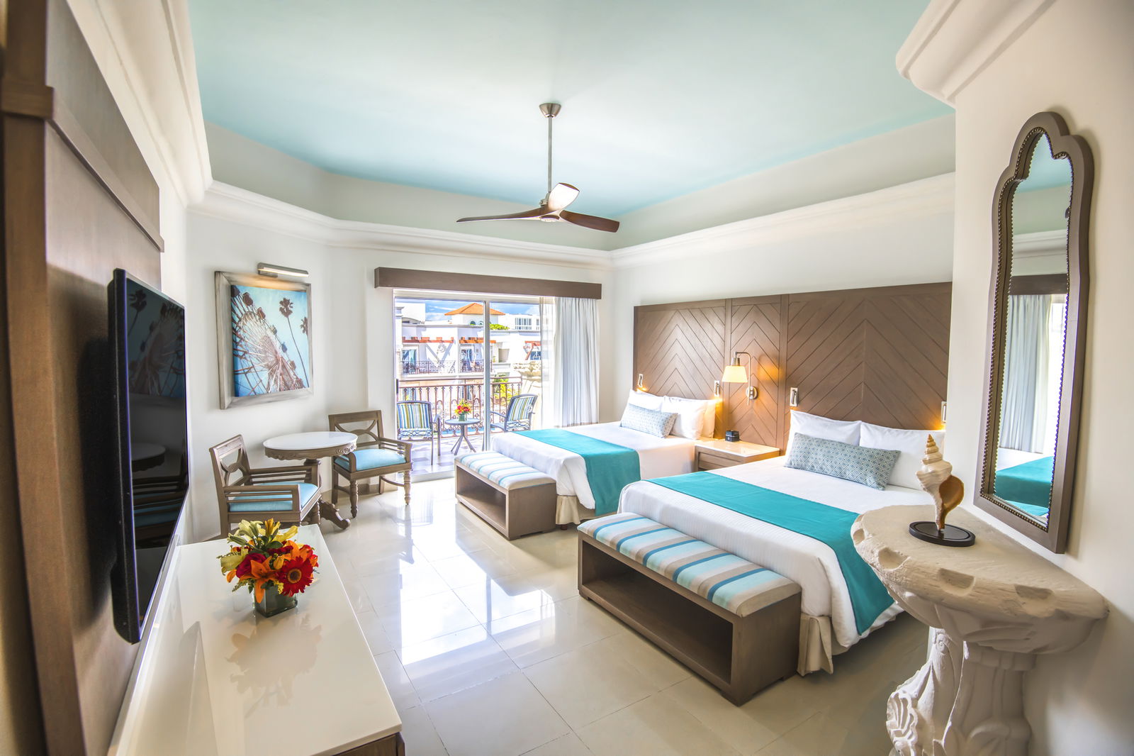 Wyndham-Alltra-Playa-del-Carmen-Junior-Suite