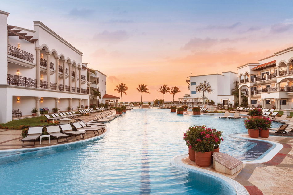 Hilton Playa del Carmen, an All-Inclusive Adult Only Resort Outdoor Pool