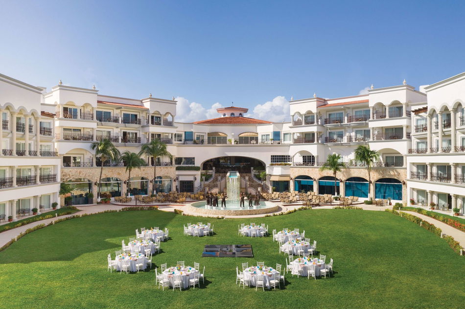 Hilton Playa del Carmen, an All-Inclusive Adult Only Resort Exterior