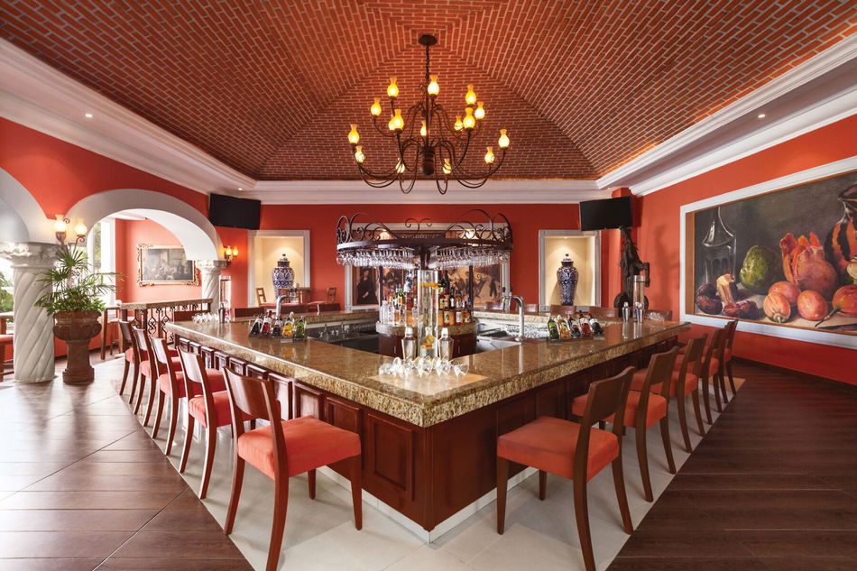 Hilton Playa del Carmen, an All-Inclusive Adult Only Resort Bar