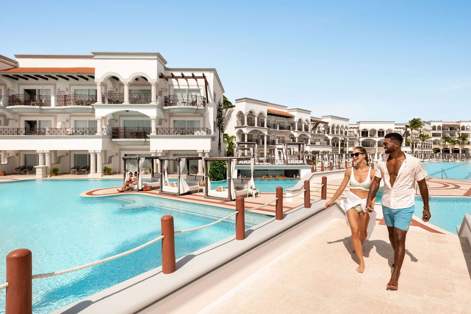 Hilton Playa del Carmen, an All-Inclusive Adult Only Resort Outdoor Pool