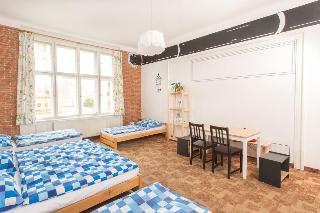 2642494-hostel-pension-downtown.jpg