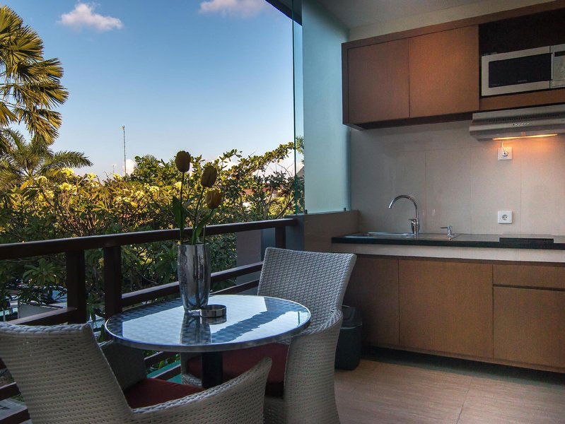 Seminyak Square Hotel