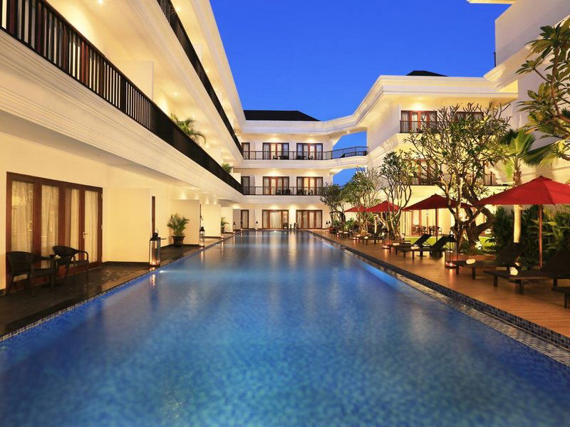 Grand Palace Hotel