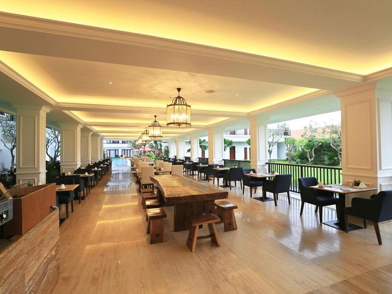 Grand Palace Hotel