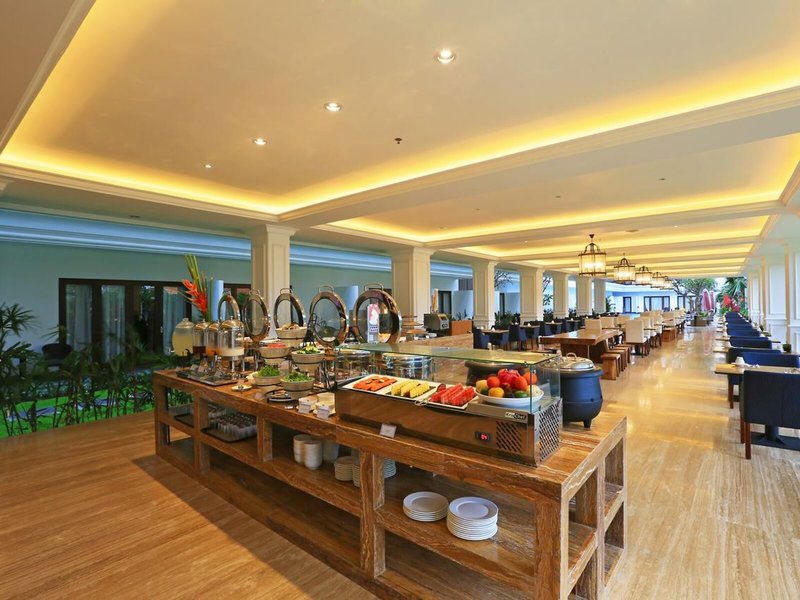 Grand Palace Hotel