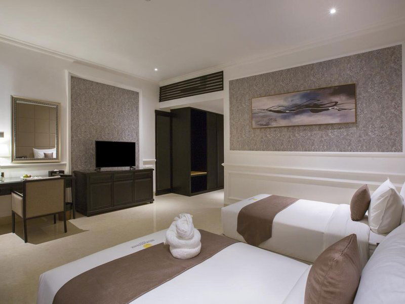 Grand Palace Hotel