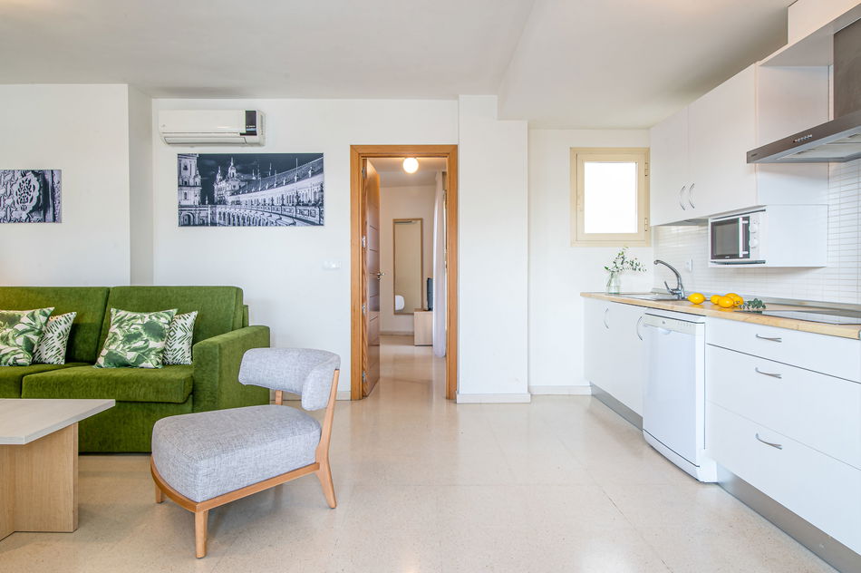 Pierre & Vacances Sevilla Room Example