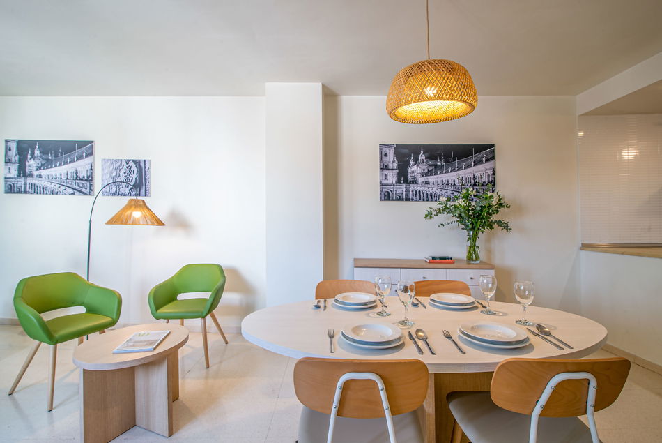 Pierre & Vacances Sevilla Room Example
