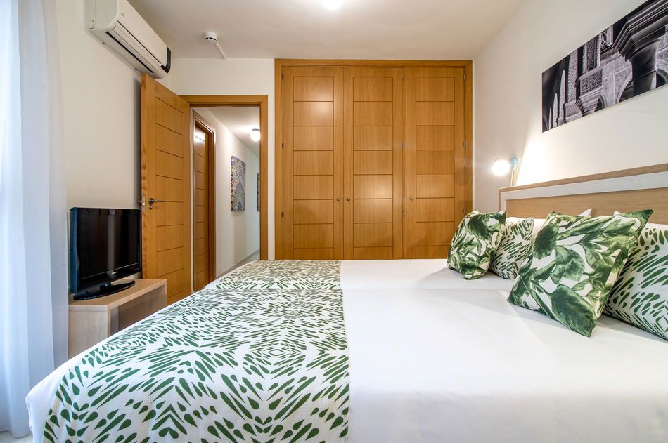 Pierre & Vacances Sevilla Room Example