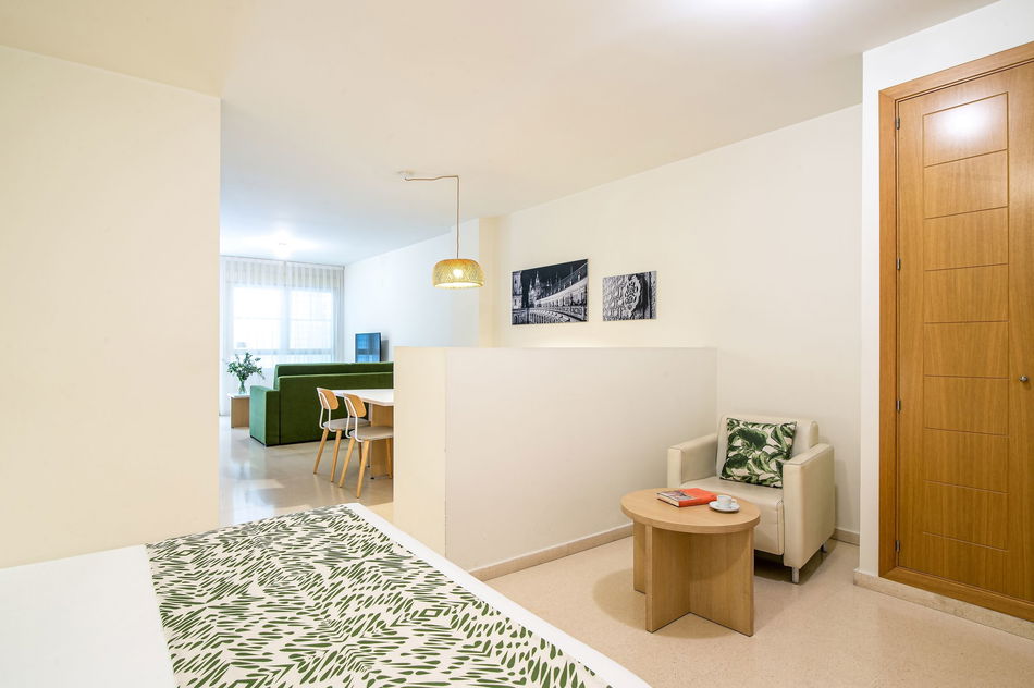 Pierre & Vacances Sevilla Room Example