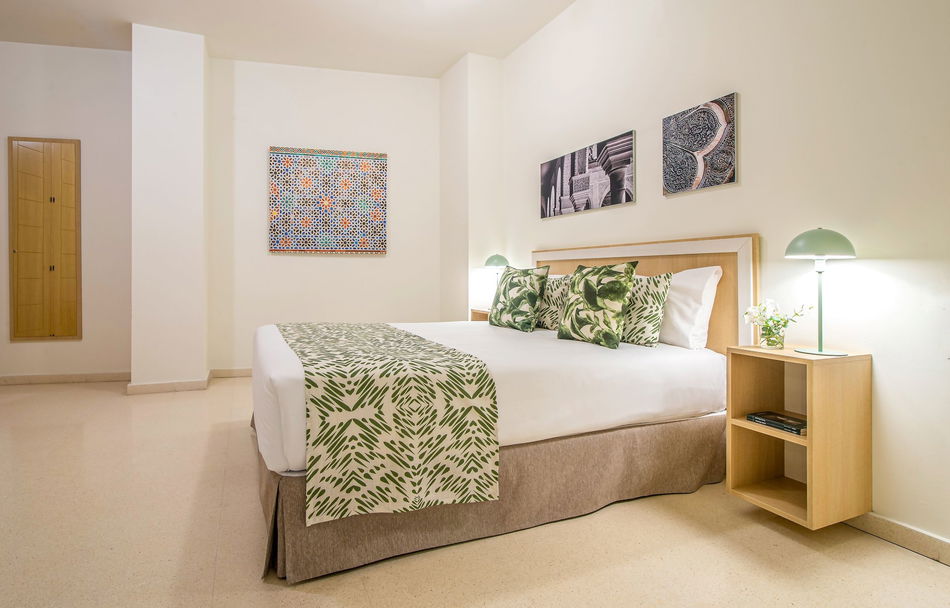 Pierre & Vacances Sevilla Room Example