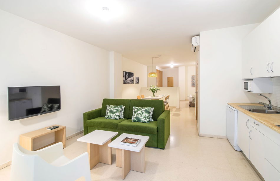 Pierre & Vacances Sevilla Room Example