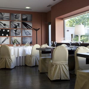 Sejur Apartamentos Vertice Sevilla Aljarafe vacanta SEVILIA