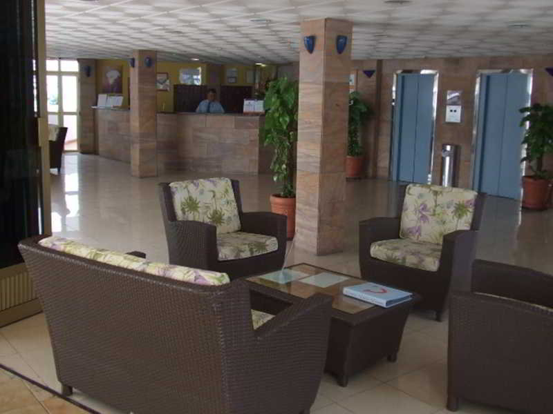 3696483-revoli-playa-aparthotel.jpg