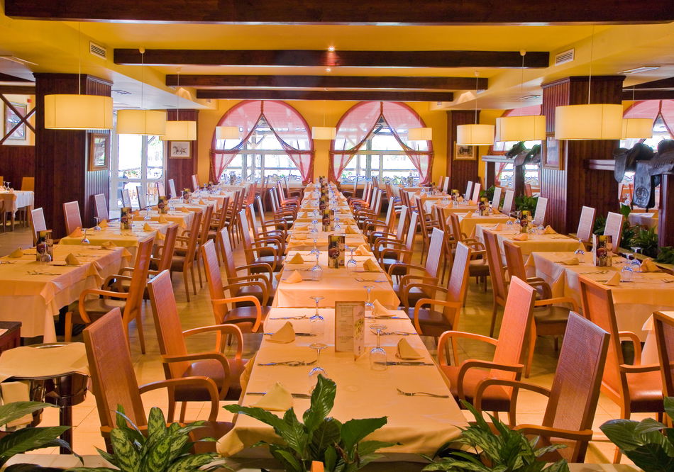 Playacartaya Aquapark & Spa Hotel Restaurant