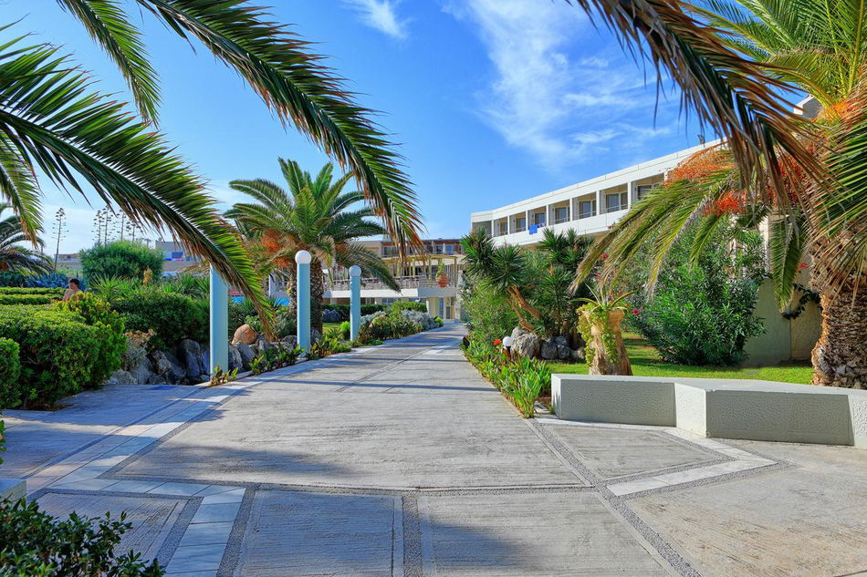 Santa Marina Resort