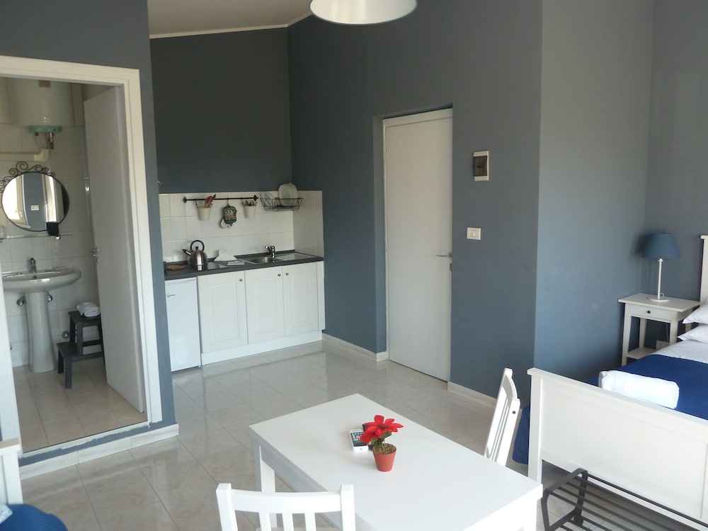 Villa Hibiscus - Casa Vacanze Giardini Naxos Taormina
