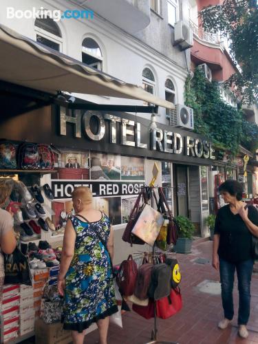 Hotel Red Rose