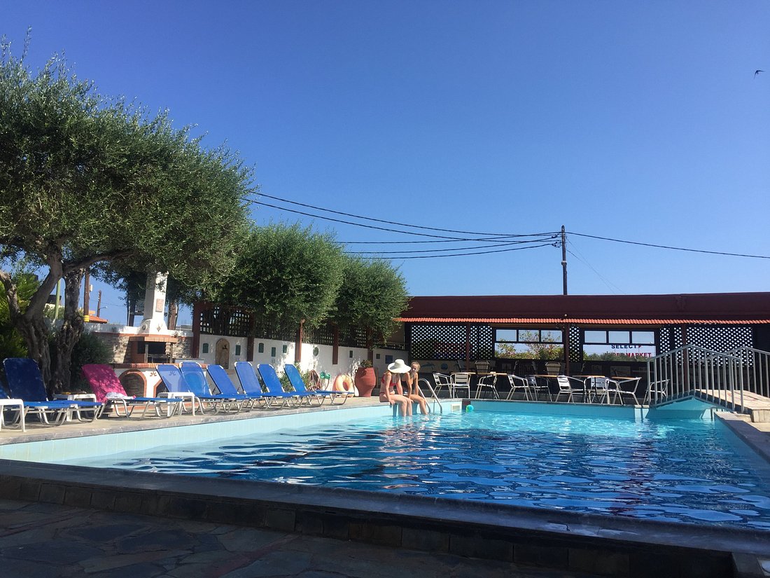 KRITS HOTEL