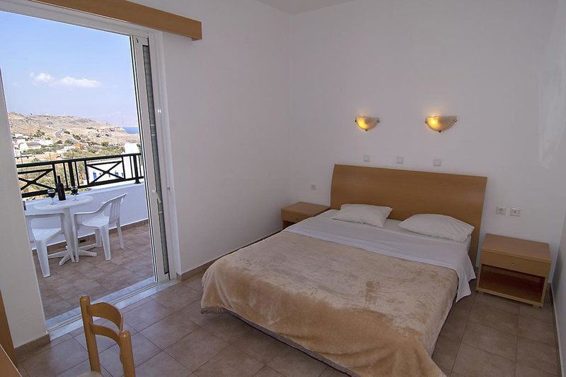 Hotel Lambis Studios