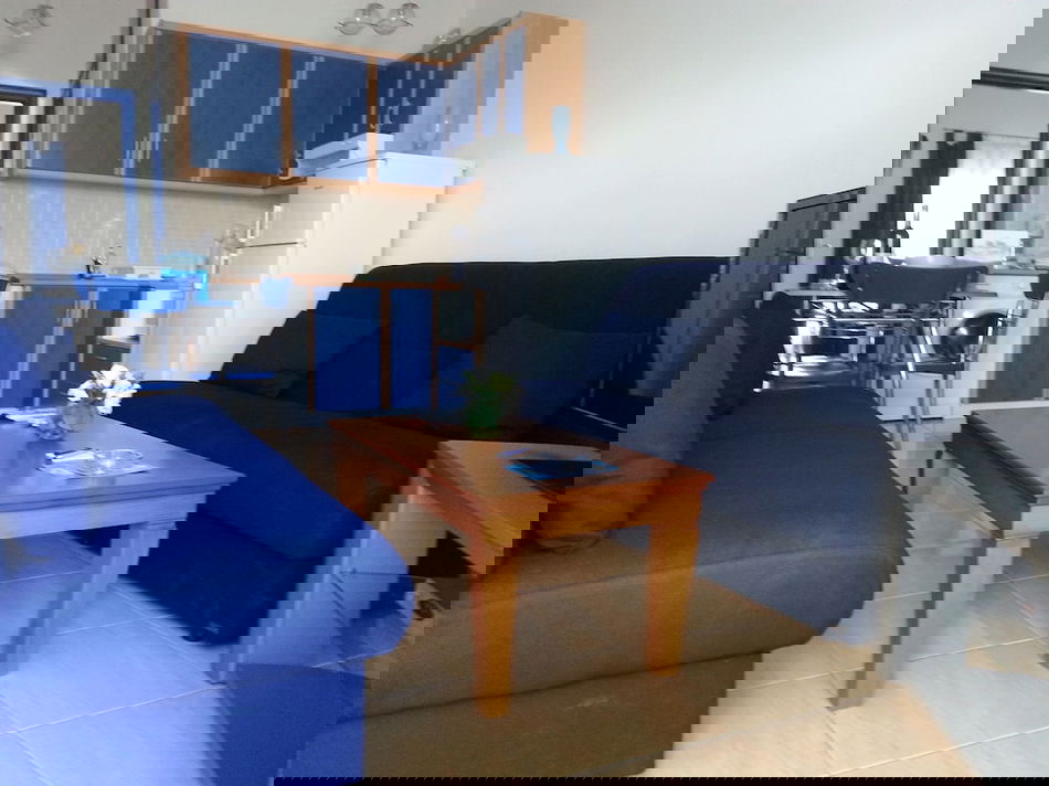 06c56741_z