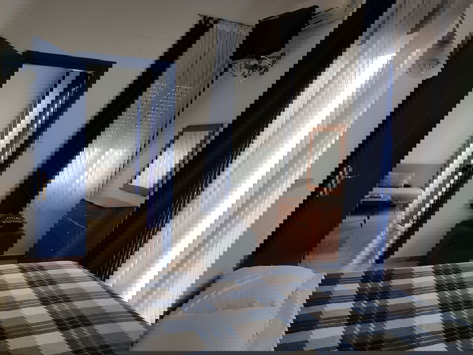 063b0eeb_z