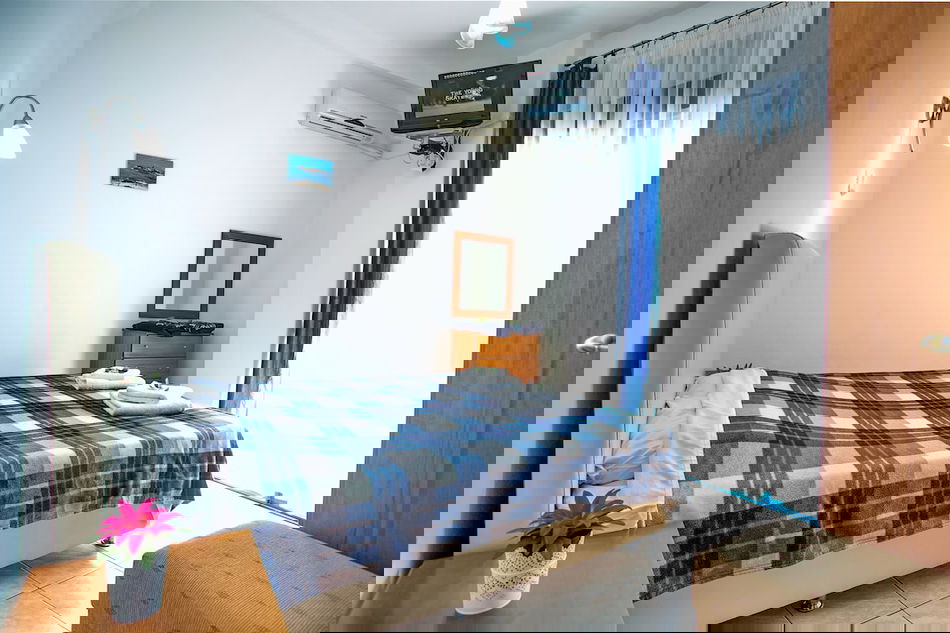 0cd53f8c_z