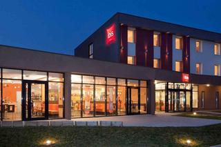 3047196-hotel-ibis-beauvais-aeroport.jpg